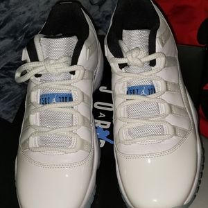 Jordan 11 Legend Blue sz 7Y